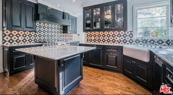 Granada Tile's Serengeti cement tiles brighten a kitchen