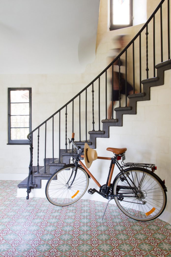 Granada Tiles Sofia cement tiles in the entryway, photo by Marcia Prentice,