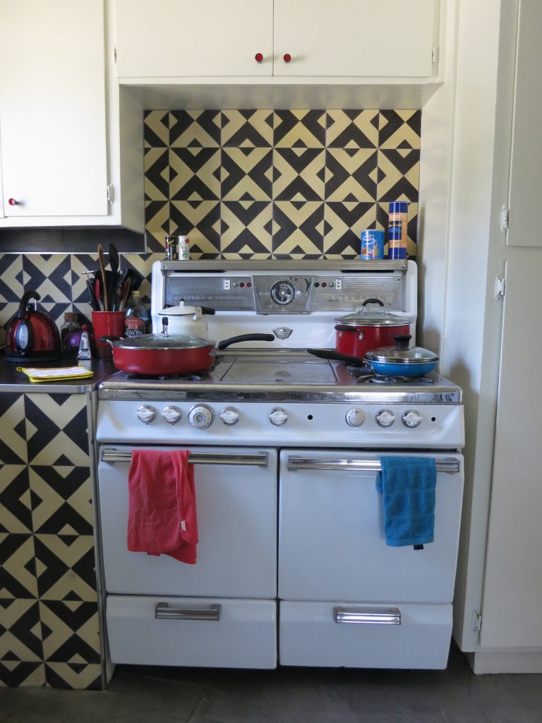 How Encaustic Tile Backsplashes Can Transform Your Kitchen - Granada ...