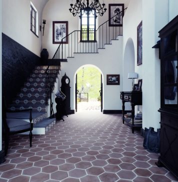 28-Olvera-Hexagon-Umber-Smooth-LR