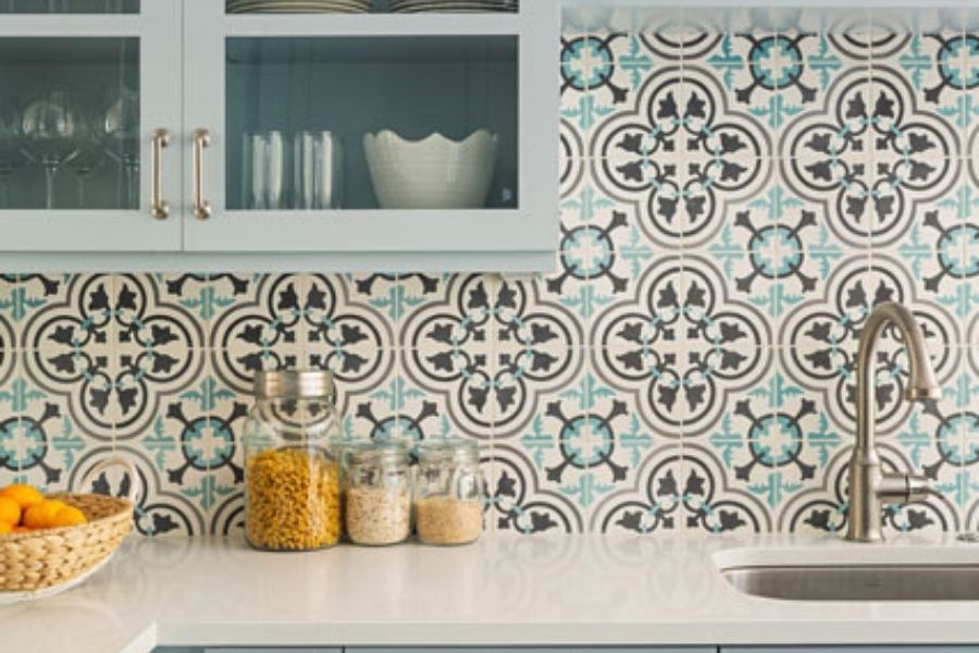 Kitchen with Serengeti 913 A tile
